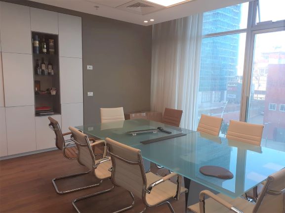 180 מ"ר משרדים מטופחים בבסר 4, חדר ישיבות