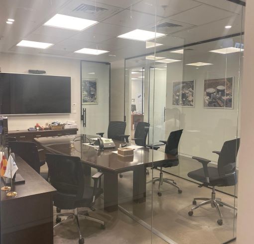 280 מ"ר משרדים להשכרה בבסר, חדר ישיבות