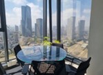 400 מ"ר במגדל מרכזי על יגאל אלון, מוקפד ומטופח, רצפת שיש ופרקט, קירות ומחיצות זכוכית, ק' גבוהה, חדר עבודה עם נוף