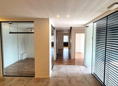 220 מ"ר משרדים להשכרה במגדל מטופח בצפון ת"א, יפיפים