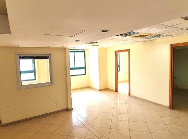 320 מ"ר משרדים להשכרה בבניין יצוגי ביד חרוצים, מטופחים ומוארים