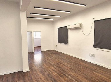 70 מ"ר משרדים להשכרה בבניין מטופח בלב ת"א, בגימור גבוה